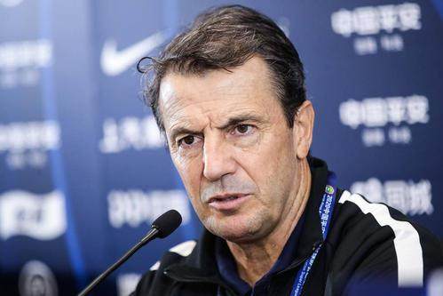 九游互动-何塞:海港队是争冠热门球队 会在定位球上做文章